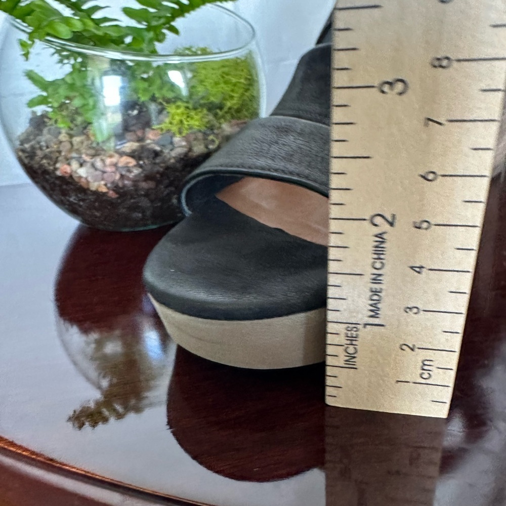 Paul Green Black Heels with Modern Straps - Picture 5 of 10